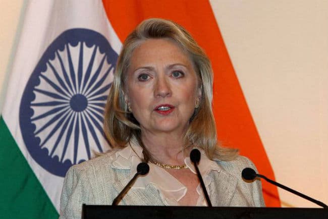 रविवार को राष्ट्रपति चुनाव के लिए अपनी दावेदारी पेश करेगी हिलेरी क्लिंटन