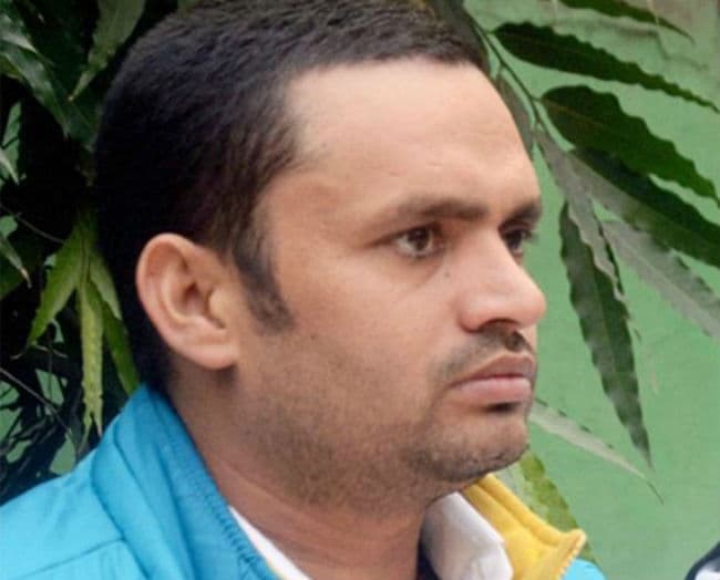 पूर्व विधायक रामबीर शोकीन के घर से प्रतिबंधित हथियार बरामद