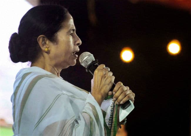 ममता ने मोदी को ललकारा, कहा, 500 सीबीआई नोटिस भिजवाएं