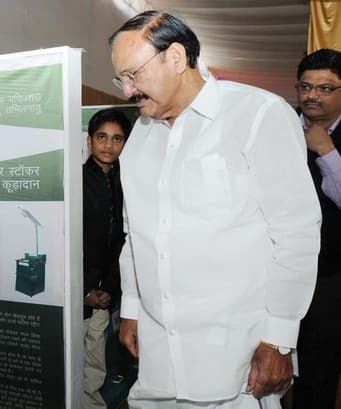 एक किसान की भी आत्महत्या पूरे सिस्टम के लिए चुनौतीः वेंकैया