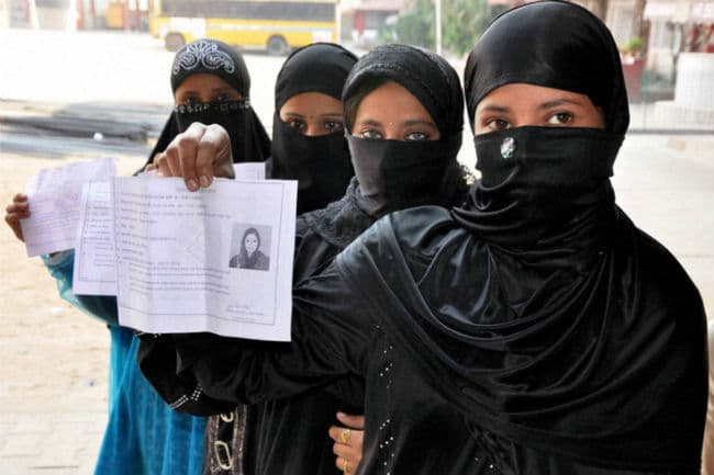 मुंबई की बांद्रा (पूर्व) सीट के उपचुनाव के लिए दोपहर तक 19 प्रतिशत मतदान