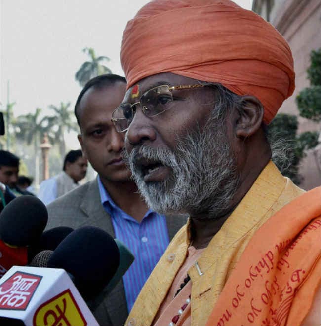 जब हिंदू लोग नसबंदी कराते हैं तो मुसलमानों को भी करवानी चाहिए : साक्षी महाराज