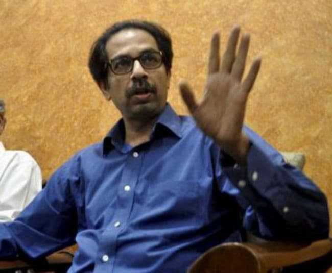 शिवसेना ने केंद्र से पूछा सवाल, परेशान किसानों को कब मिलेगी मदद