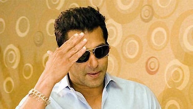 ‘‘बजरंगी भाईजान’’ की शूटिंग के लिए कश्मीर पहुंचे सलमान