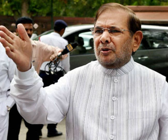 शरद ने जम्मू-कश्मीर के मुख्यमंत्री से मुलाकात की