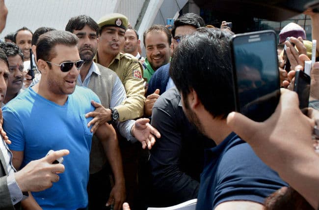 बारिश, फैंस और सलमान खान