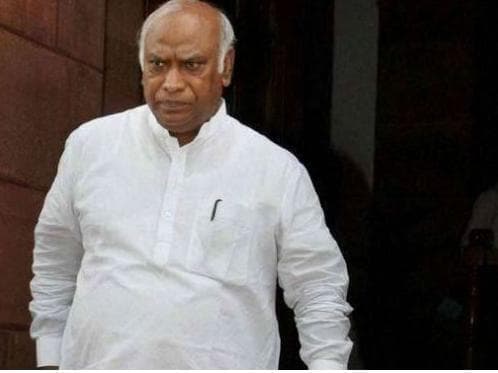 भाजपा के बड़बोले बयानों पर कांग्रेस ने फिर की सरकार को घेरने की कोशिश