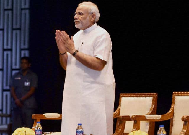 सिविल सर्विस डे पर मोदी बोले, तनाव भरी जिंदगी से कुछ भी हासिल नहीं हो सकता