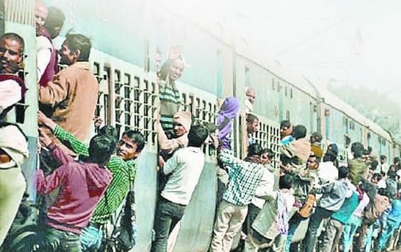 रेलवे ने की यात्रियों की सुविधा के लिए बड़ी पहल, जनरल टिकट पर ले सकेंगे स्लीपर का मजा