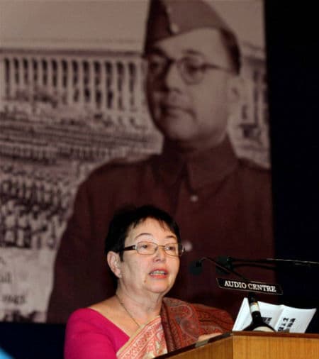 इस साल के आखिर में भारत यात्रा पर आयेंगी नेताजी सुभाष चन्द्र बोस की पुत्री