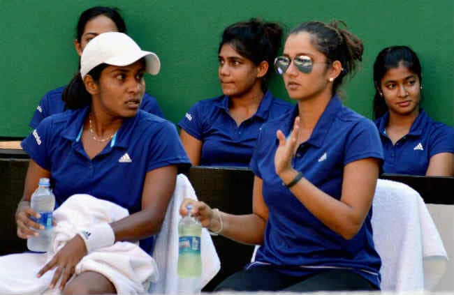 हार गयी सानिया,हिंगिस की जोड़ी