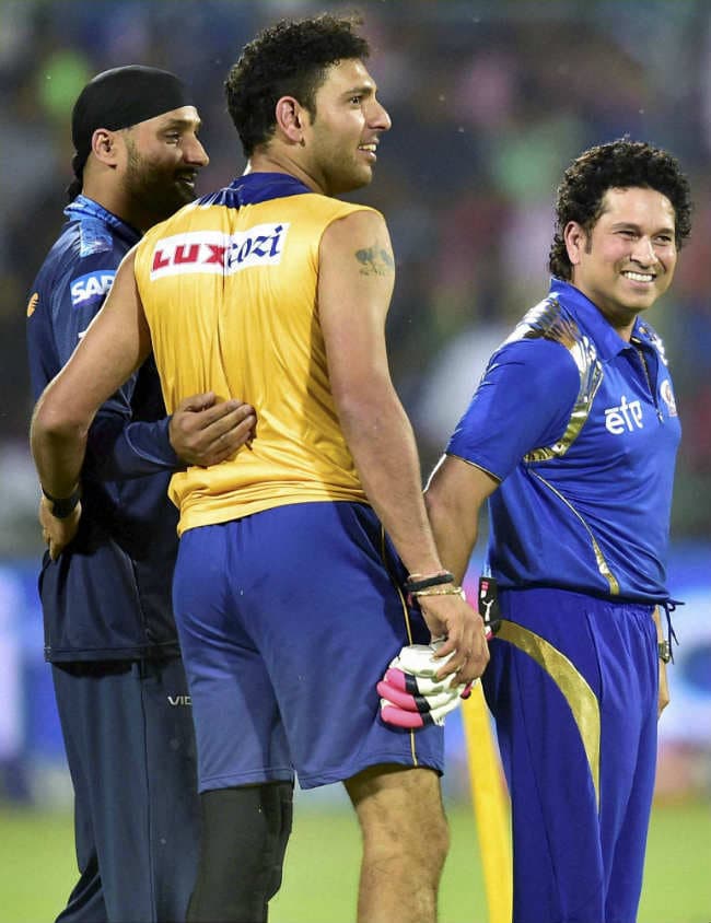 नहीं कम हुआ है सचिन का क्रेज, आज भी स्टेडियम में सचिन-सचिन की गूंज