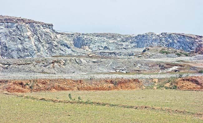 पहाड़ों को बचाना बने प्राथमिकता