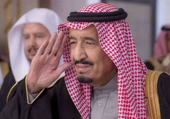 सउदी अरब के शाह ने युवराज को किया पद से बर्खास्त