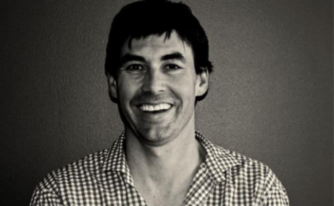 धौनी बहुत अच्छा काम कर रहा है : फ्लेमिंग