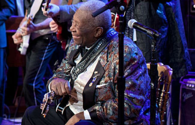 घर पर ही इलाज करवा रहे हैं बी बी किंग