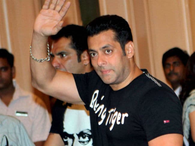 सलमान बोले, ''BEING HUMAN'' नेपाल भूकंप पीडितों के लिए दान नहीं दे रहा है...