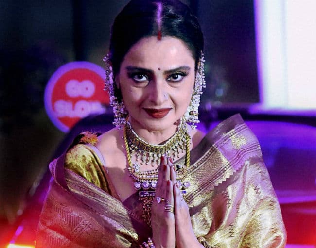 रेखा जी अपनी सोच और रुख में अभी भी जवान हैं : मनीष मलहोत्रा