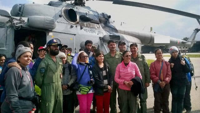 नेपाल भूकंपः भारत की सराहना पर भारतीय मीडिया से खफा हैं लोग