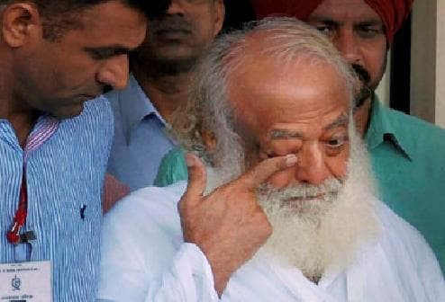 अदालत ने बलात्कार मामले में आसाराम की पत्नी का आरोप मुक्त करने का आग्रह ठुकराया