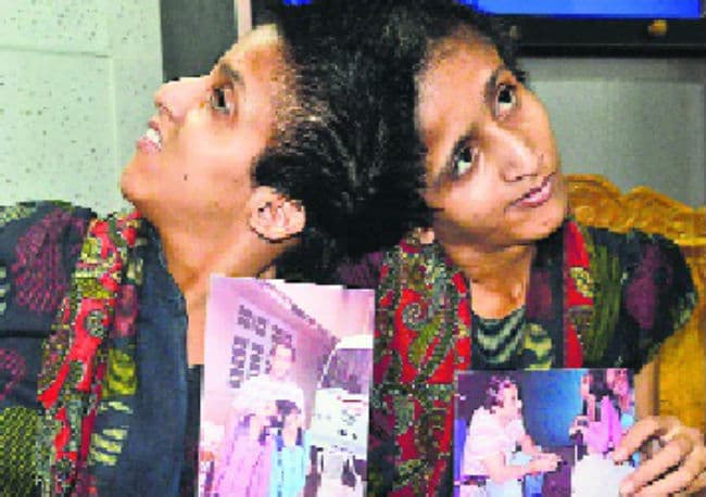 पटना में सलमान की  राखी सिस्टर्स  ने छोड़ा खाना