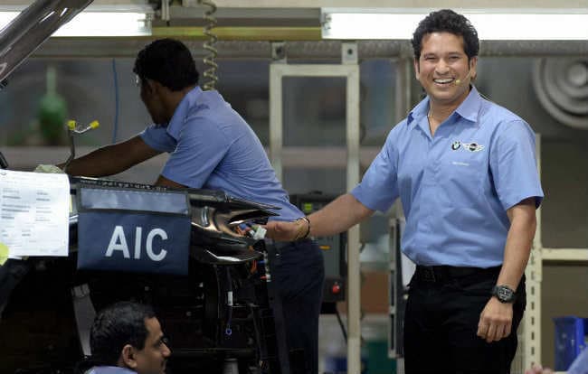 सफलता के लिए दोस्तों पर विश्वास और विरोधियों का सम्मान करना चाहिए : सचिन तेंदुलकर