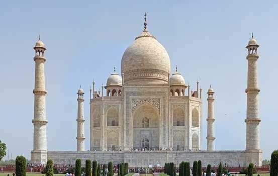 संसदीय समिति ने ताज की रक्षा के लिए ‘‘बहुआयामी रणनीति’’ बनाने का किया आह्वान