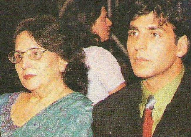 ''मदर्स डे'' पर बॉलीवुड सितारों का मां के साथ ''सुनहरा पल''