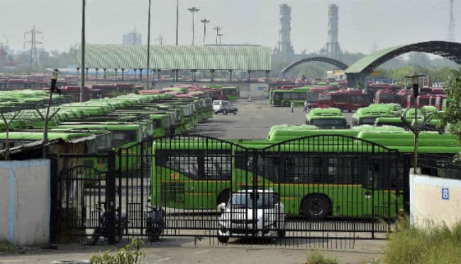 हड़ताल पर गये डीटीसी कर्मचारियों पर दिल्ली सरकार ने लगाया ''एस्मा''