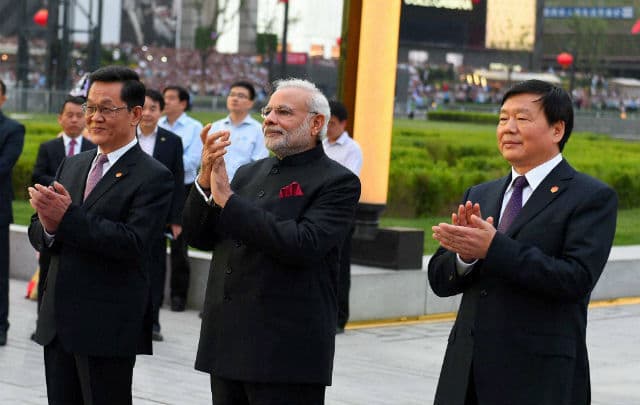 नरेंद्र मोदी तीन दिन की चीन यात्रा के दूसरे चरण में बीजिंग पहुंचे