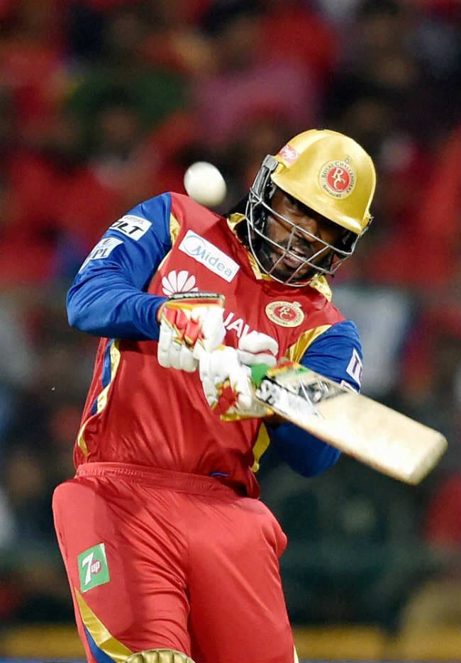 IPL : हेनरिक्स पर भारी पडे गेल, कोहली, आरसीबी जीता