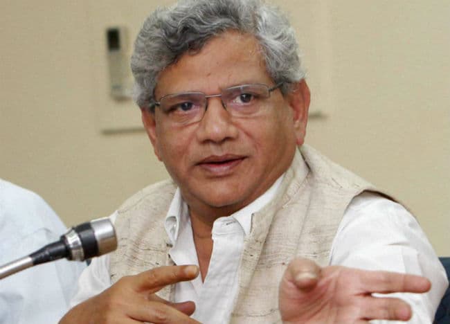 भाजपा की ओर से पेश तीन तरफा चुनौतियों से लडें : सीताराम येचुरी