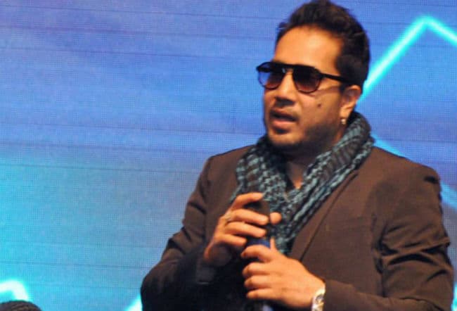 सिंगर मीका सिंह के साथ विवाद के बाद महिला ने की आत्‍महत्‍या की कोशिश