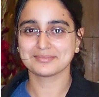 गूगल की नौकरी छोड़कर "आप" में शामिल हुई निशा के साथ पुलिस ने किया दुर्व्यवहार, बाल खींचकर की मारपीट