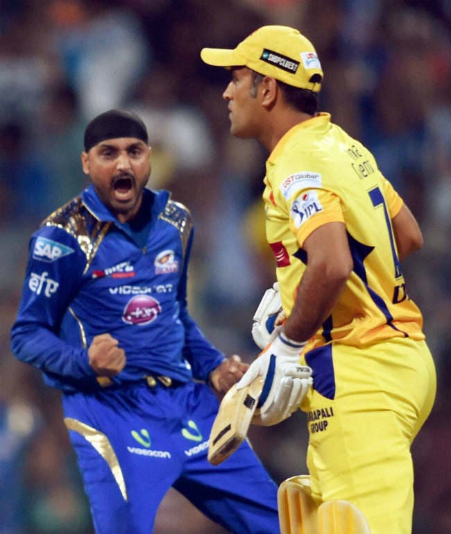 IPL-8 :  चेन्नई सुपर किंग्स को शानदार तरीके से शिकस्त देकर तीसरी बार आईपीएल के फाइनल में पहुंची मुंबई इंडियंस