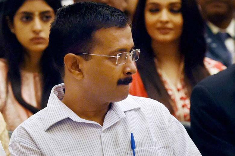 केजरीवाल ने प्रधानमंत्री को लिखा पत्र, सिसोदिया ने कहा अधिकारियों के छुट्टी के आवेदन न्यूज चैनल हमें भेज दें