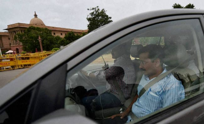 पीएम नरेंद्र मोदी को केजरीवाल का पत्र, केंद्र उपराज्यपाल के माध्यम से केंद्र चलाना चाहता है राज्य की सरकार