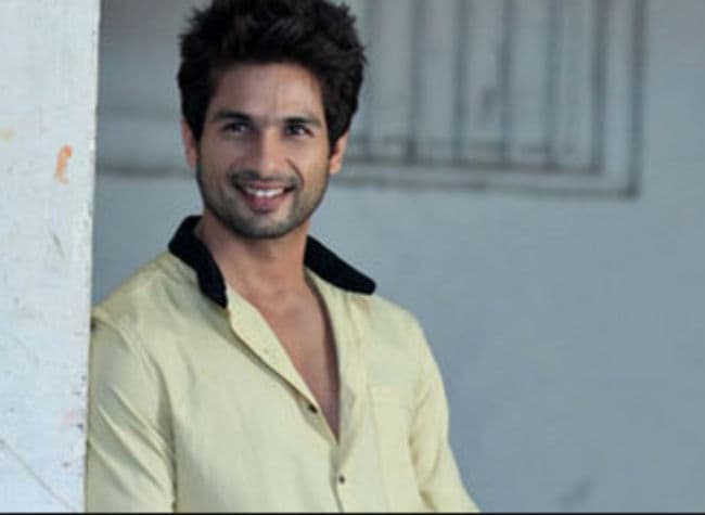 शाहिद-मीरा की सेल्‍फी हुई लीक, देखें वीडियो