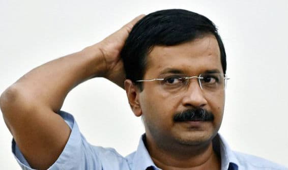 नजीब जंग व केजरीवाल के बीच तकरार बढी, उपराज्यपाल ने चार दिन में हुई नियुक्तियां रद्द कीं
