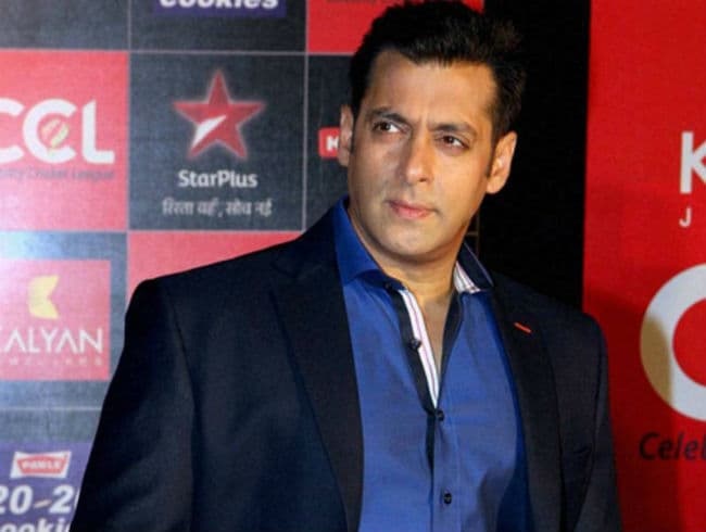 दुबई जाना चाहते हैं सलमान खान, हाईकोर्ट से मांगी अनुमति...