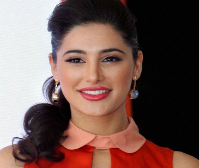 नरगिस लेना चाहती हैं 3 महीने की छुट्टी