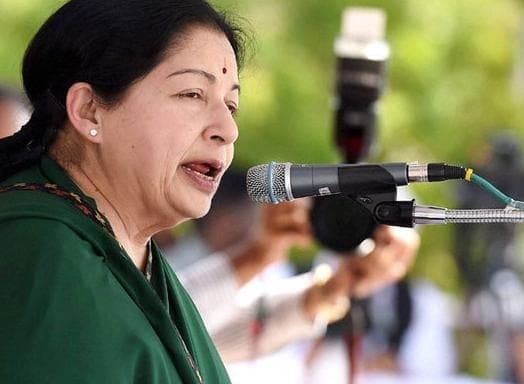 तमिलनाडु की कमान फिर से जयललिता के हाथ में, मुख्यमंत्री पद पर हुई वापसी