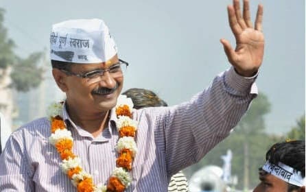 अरविंद केजरीवाल सरकार के 100 दिन पूरे, कनॉट प्लेस पर दिखायेंगे रिपोर्ट कार्ड