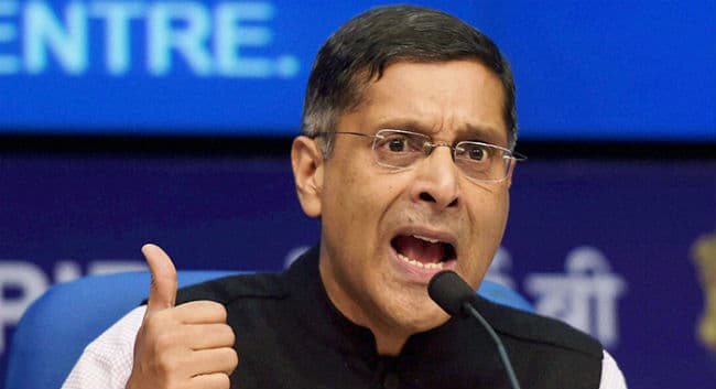 अरविंद सुब्रह्मण्यम का रेट कट पर जोर, मुद्रास्फीति को RBI के अनुमान से बताया कम