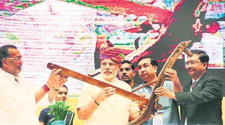 इस अर्थशास्त्र का समाजशास्त्र भी समझिए