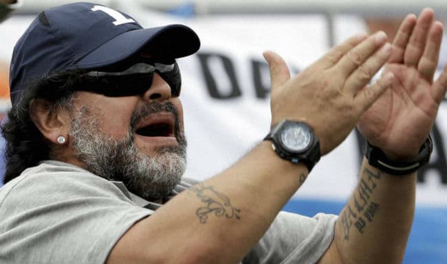 फीफा के भ्रष्‍ट अधिकारियों की गिरफ्तारी पर माराडोना ने जताई खुशी