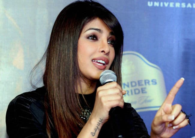 अमेरिका में नस्‍लभेदी भेदभाव की शिकार हुई थी : प्रियंका चोपड़ा