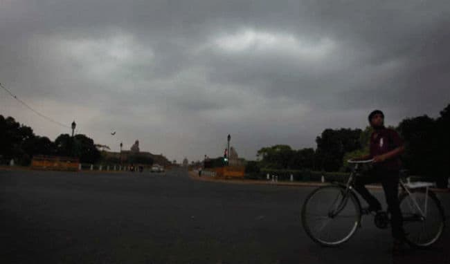 केरल में छाये घने बादल, तीन जून तक मानसूस के पहुंचने की उम्मीद