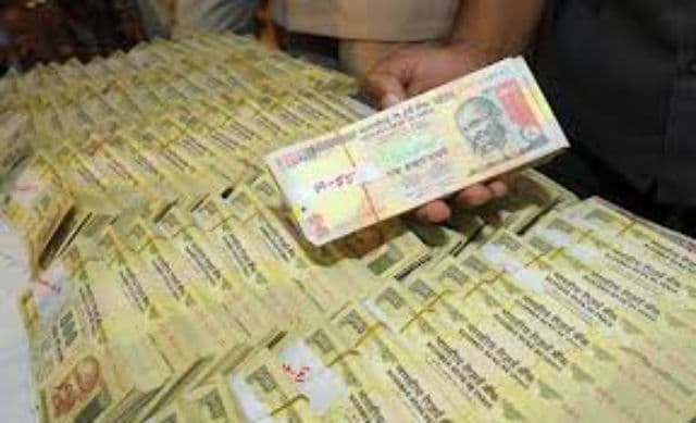सूटकेस से सूट-बूट की सरकार अधिक स्वीकार्य है : नरेन्द्र मोदी