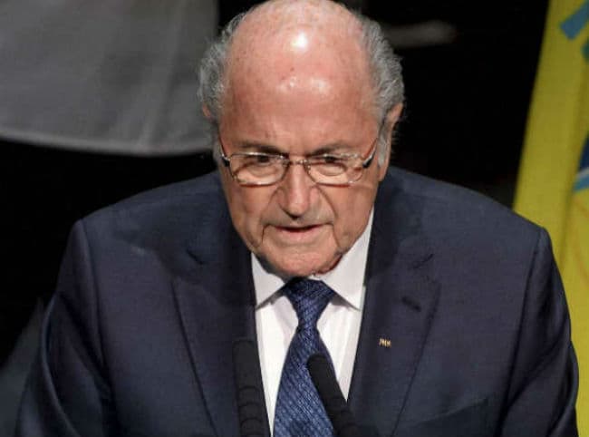 डेविड गिल ने सेप ब्लाटर के फिर चुने जाने पर उपाध्यक्ष पद ठुकराया